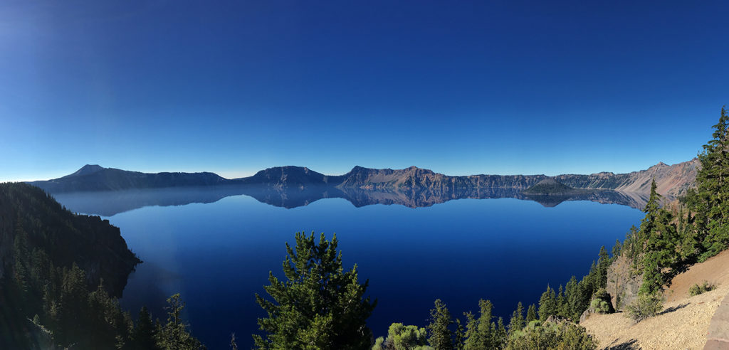 Panoramic of Crater Lake National Park (Photo: Brad Lyons)